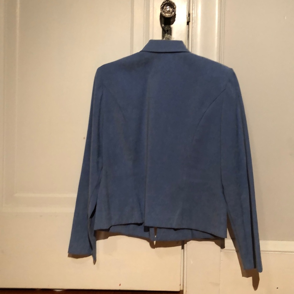 Women’s jacket - Picture 2 of 3